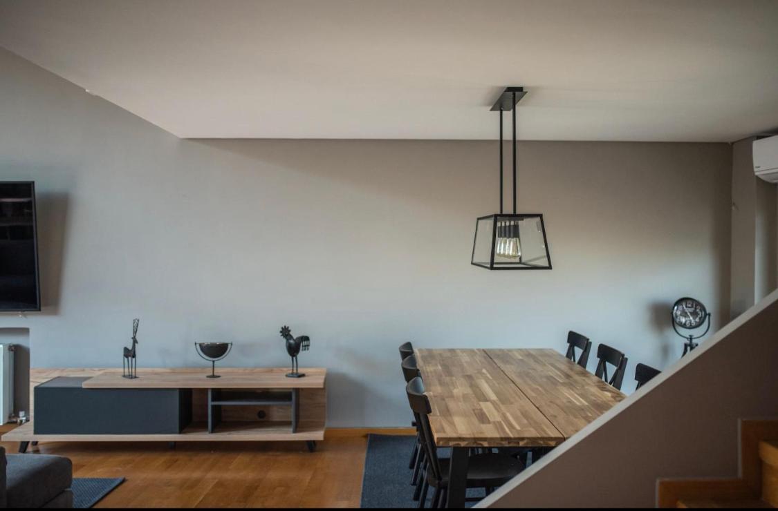 Apartamento Minimal Brand New Loft Next To Subway Atenas Exterior foto