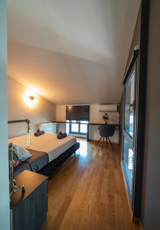 Apartamento Minimal Brand New Loft Next To Subway Atenas Exterior foto
